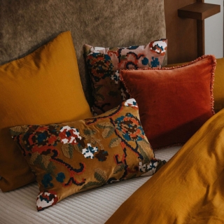 Housse de coussin en velours de coton brodé - Kendal